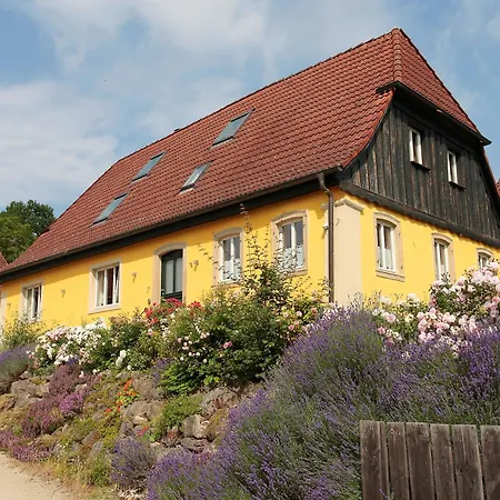 Gemuetliches Apartment Mit Galerie Im Ferienhof Litzendorf Exterior photo